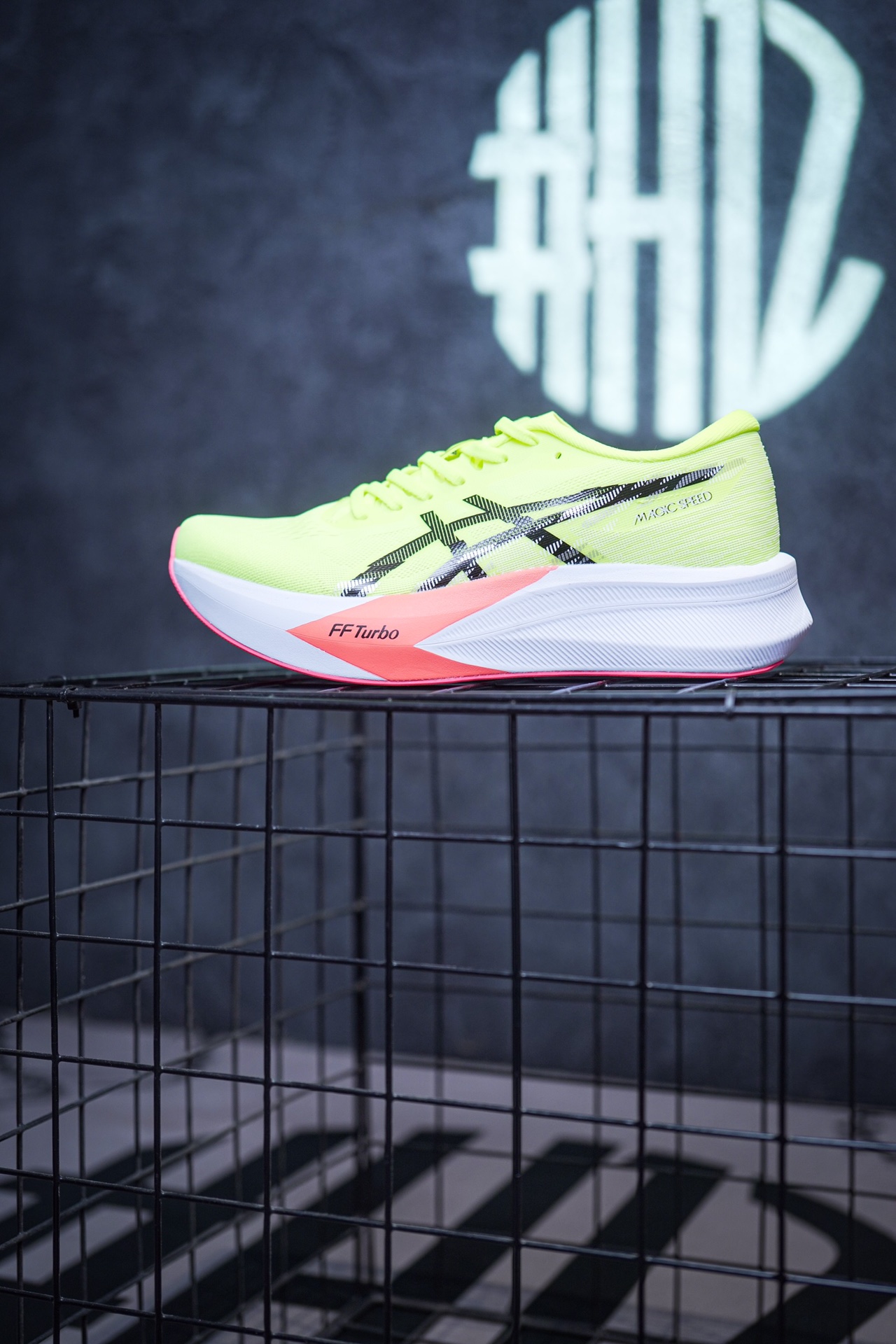 Asics Magic Speed 4 