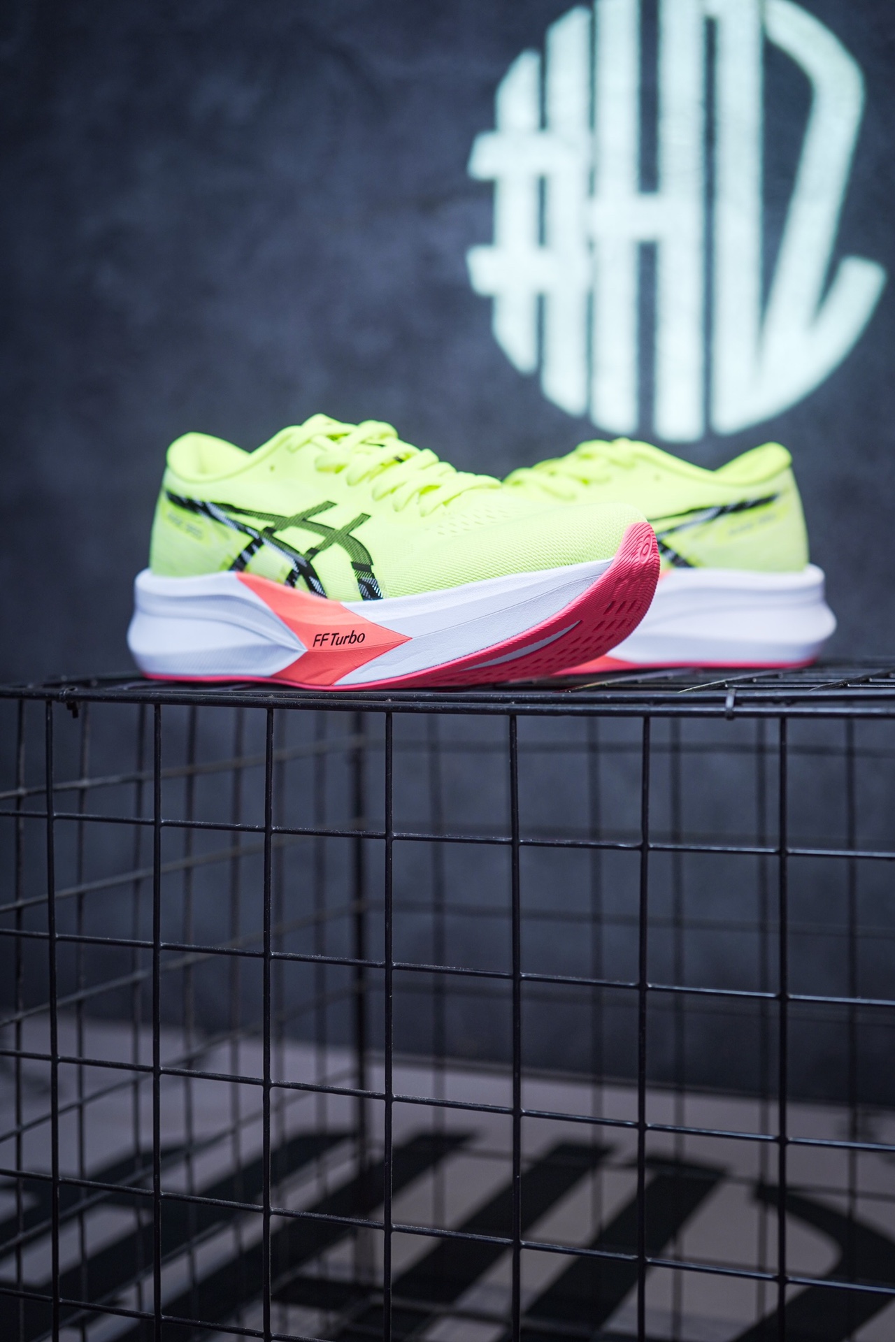 Asics Magic Speed 4 