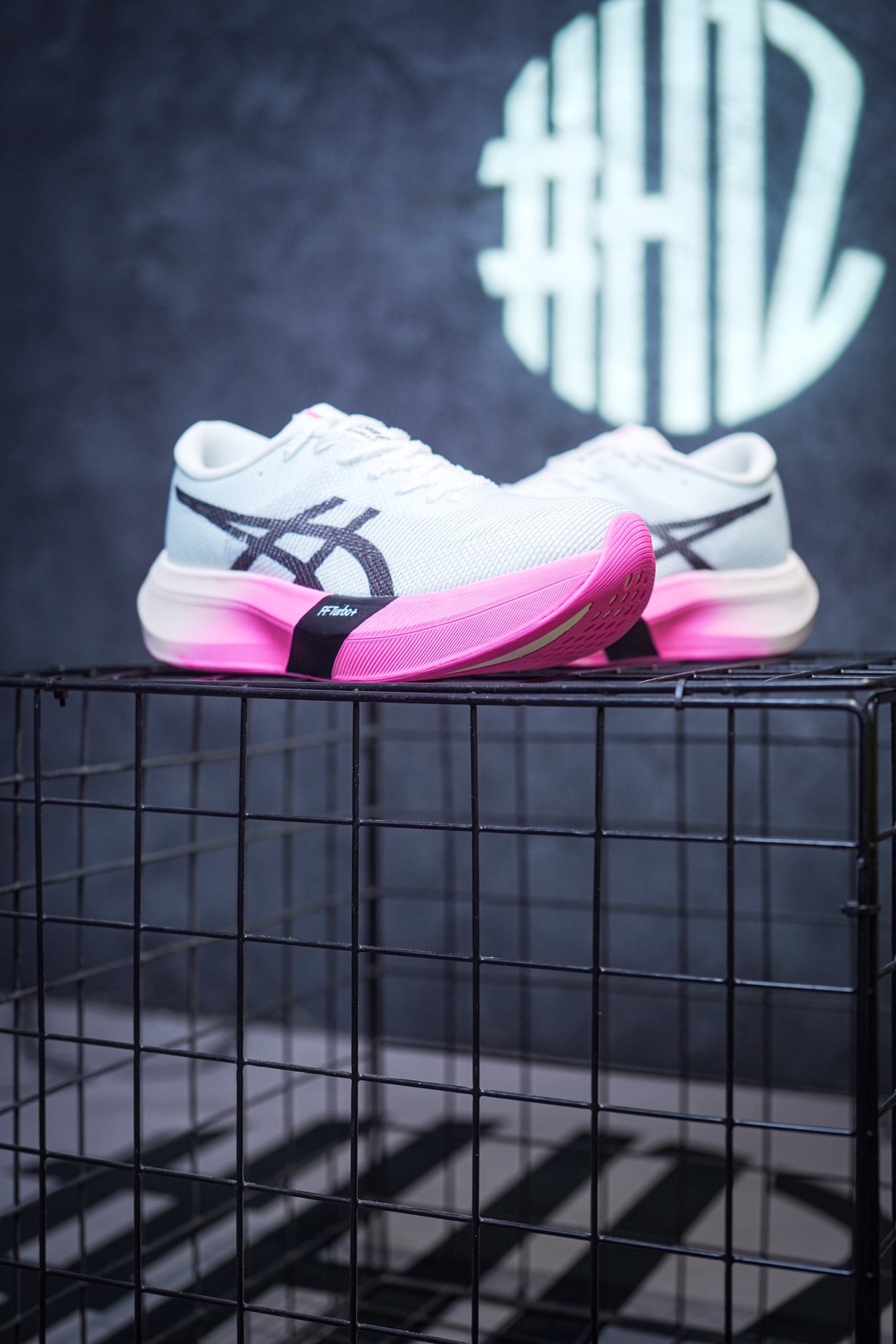 Asics Metaspeed Sky Paris