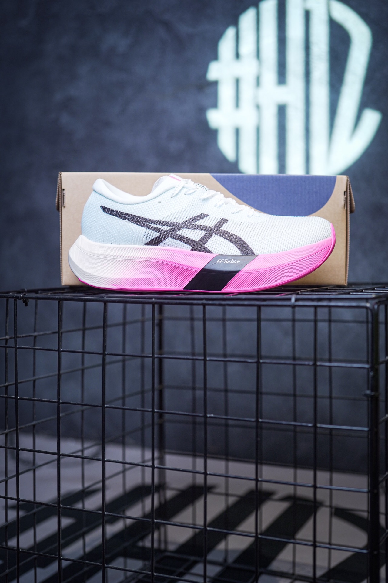 Asics Metaspeed Sky Paris