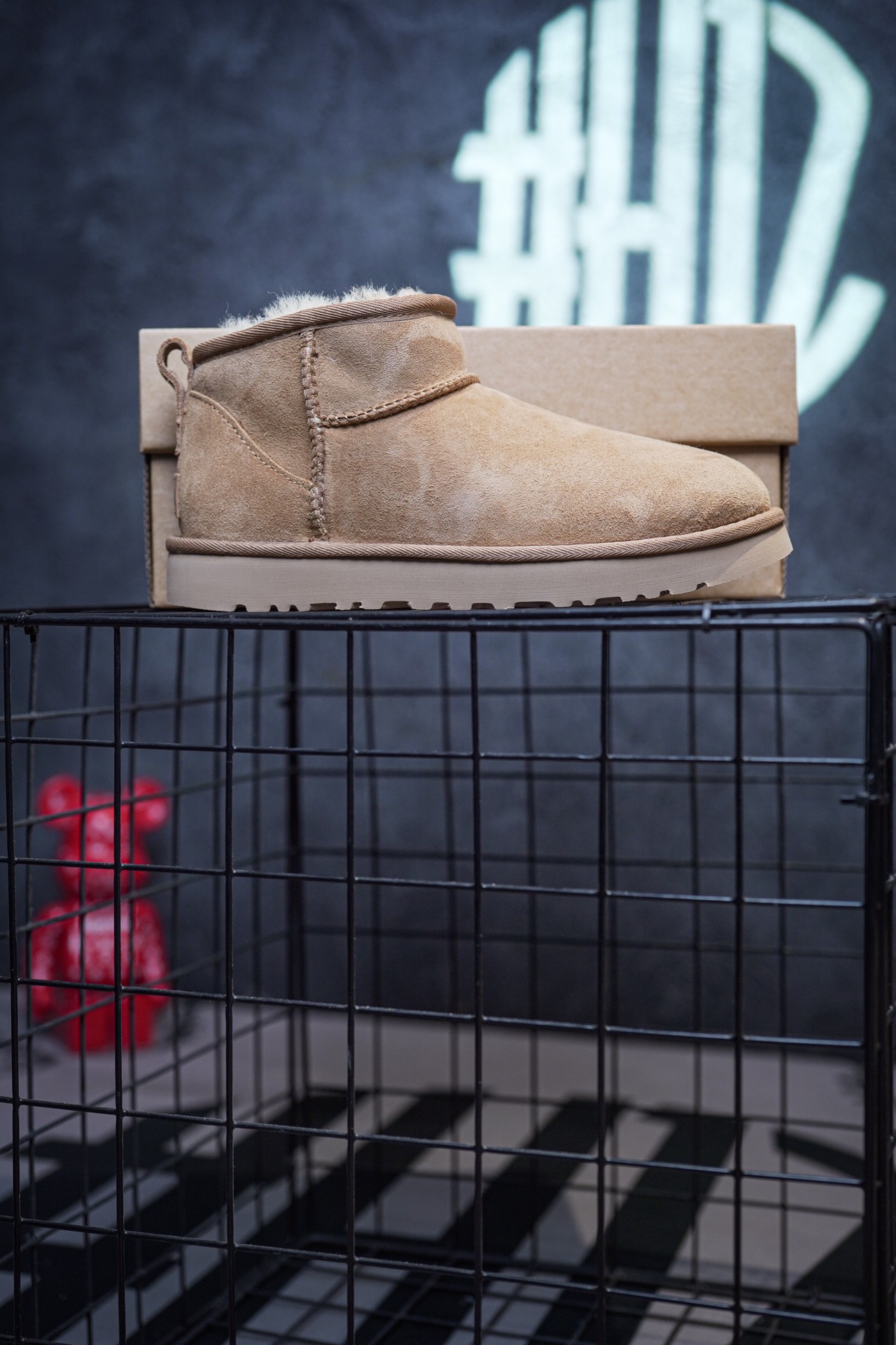 UGG snow boots mini low top maroon