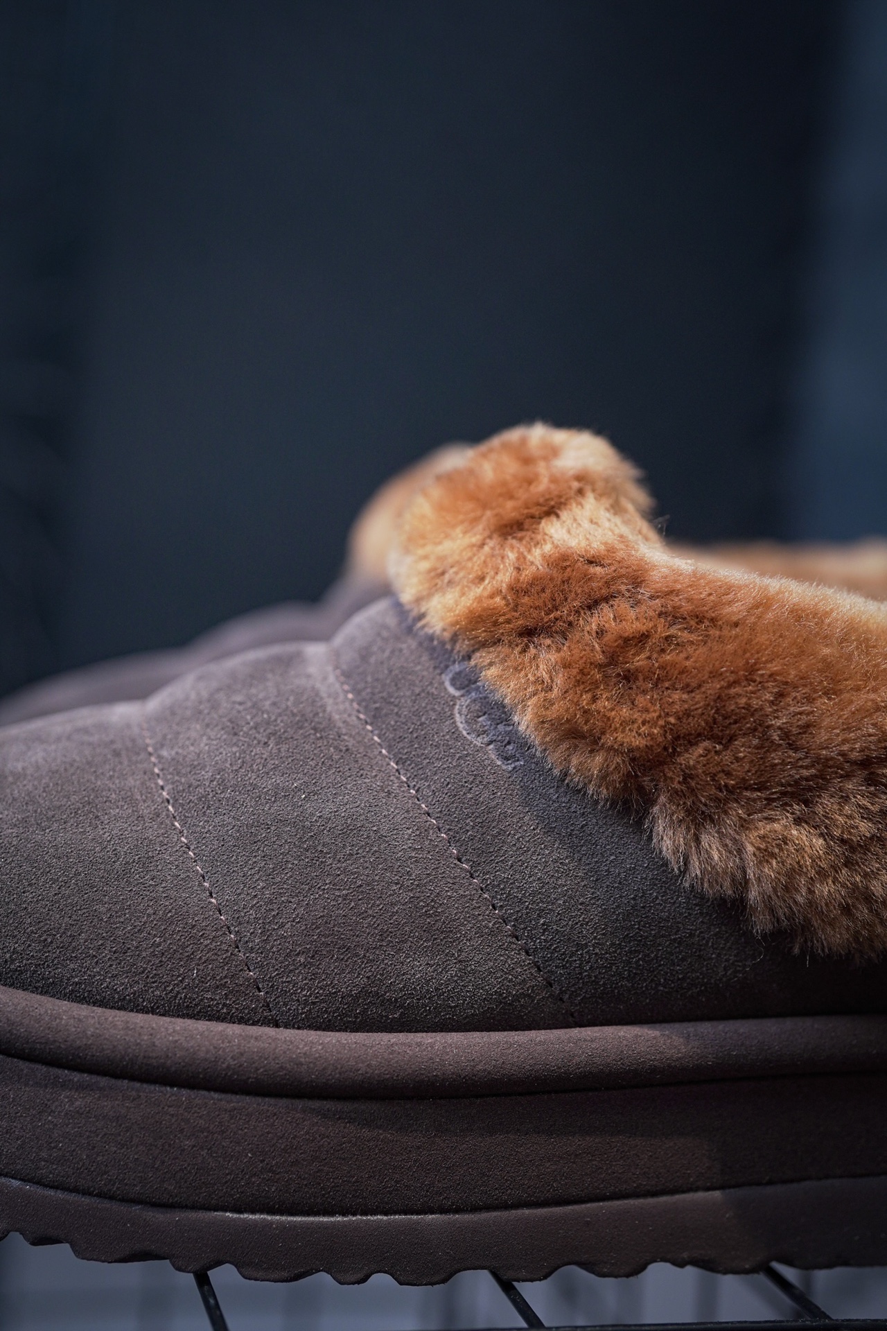 UGG snow boots thick-soled caterpillar coffee color, black