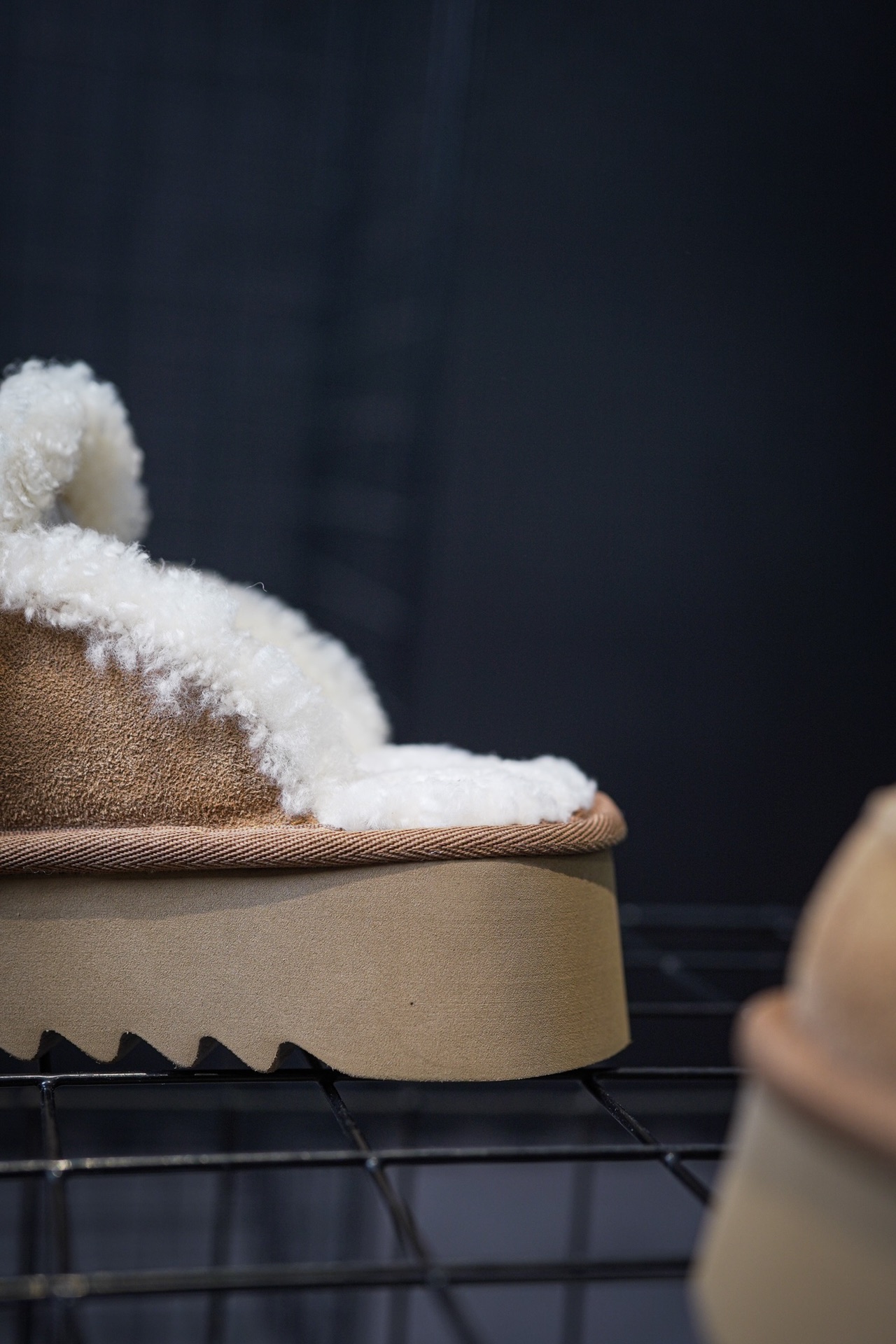 UGG Snow Boots Square Pudding Half Slip-On Chestnut/Walnut