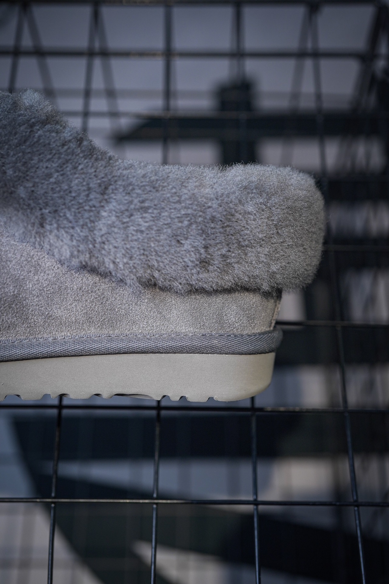 UGG Snow Boots Thin Sole Tate Grey/Black
