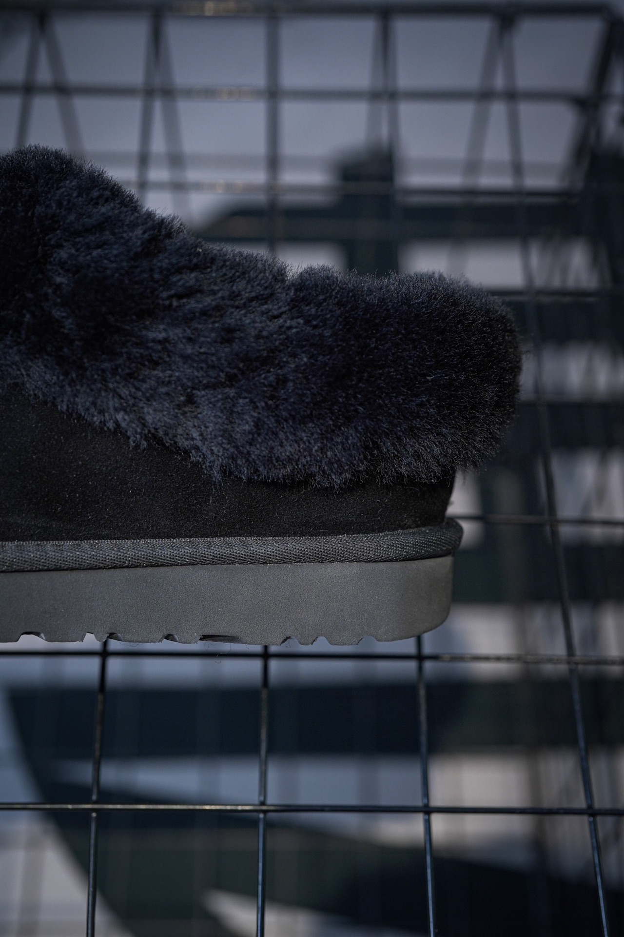 UGG Snow Boots Thin Sole Tate Grey/Black