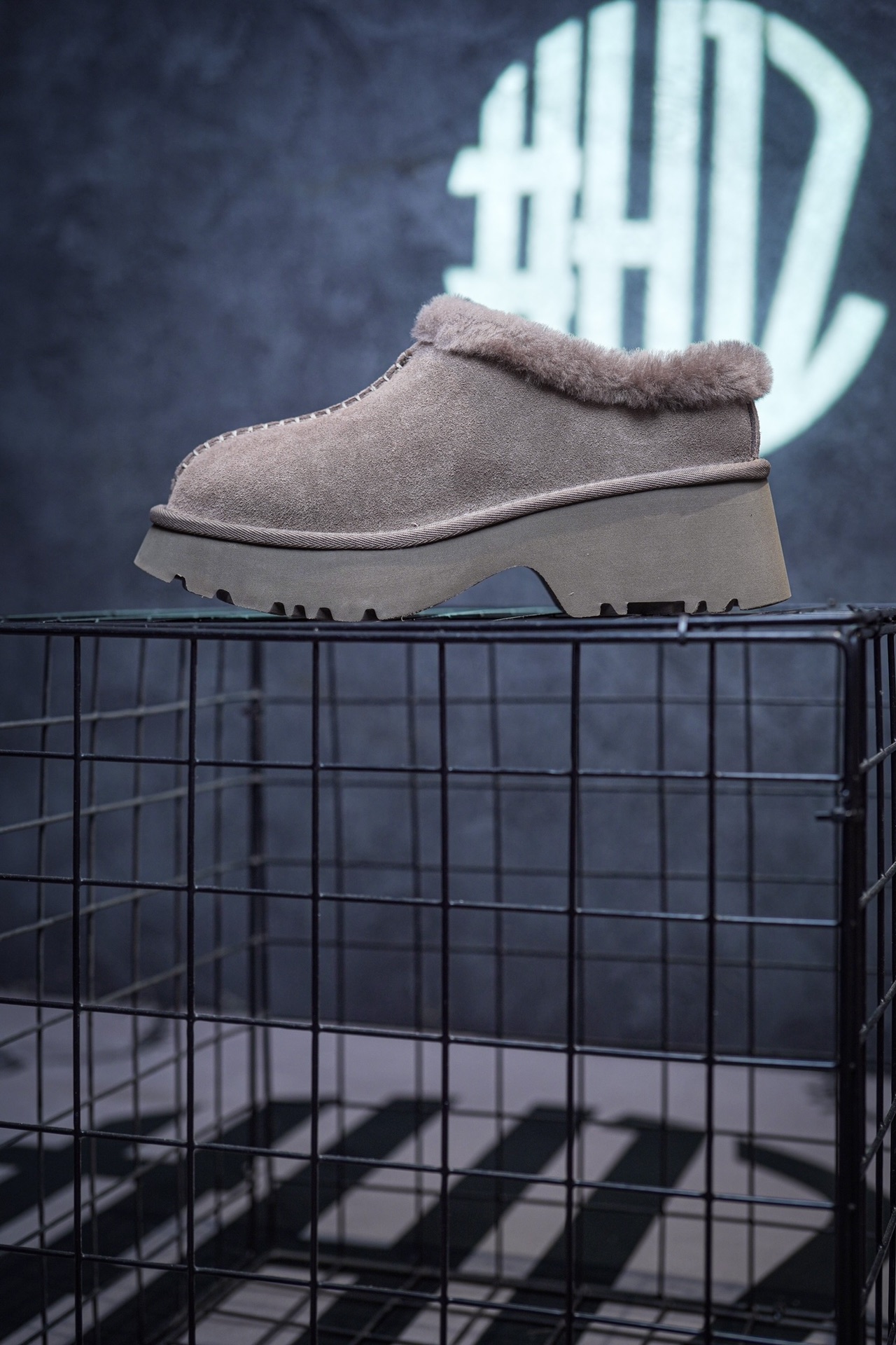 UGG snow boots mermaid wedge heel slippers brown, sand