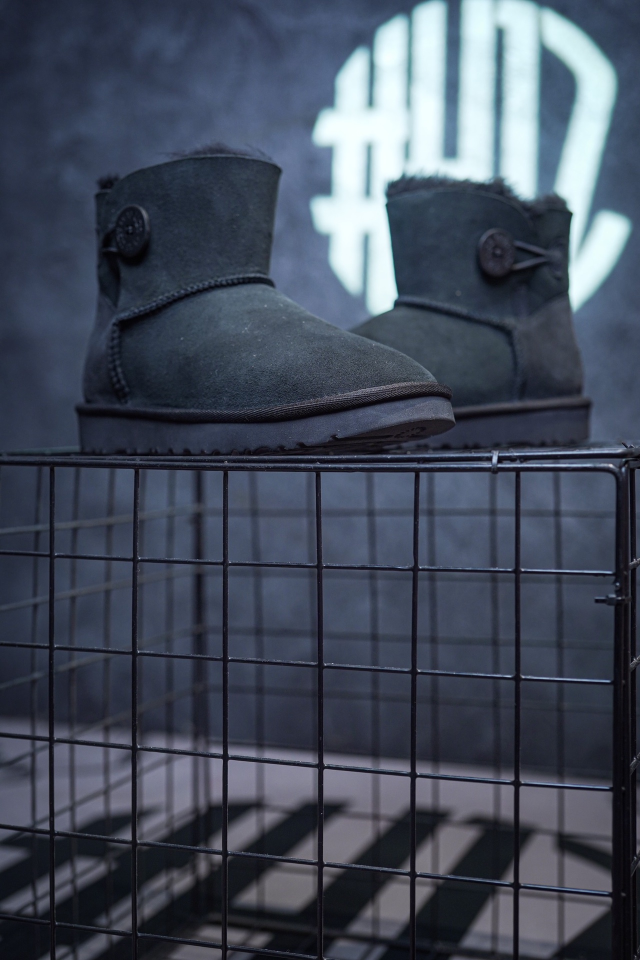 UGG Snow Boots Classic Button Black, Sand