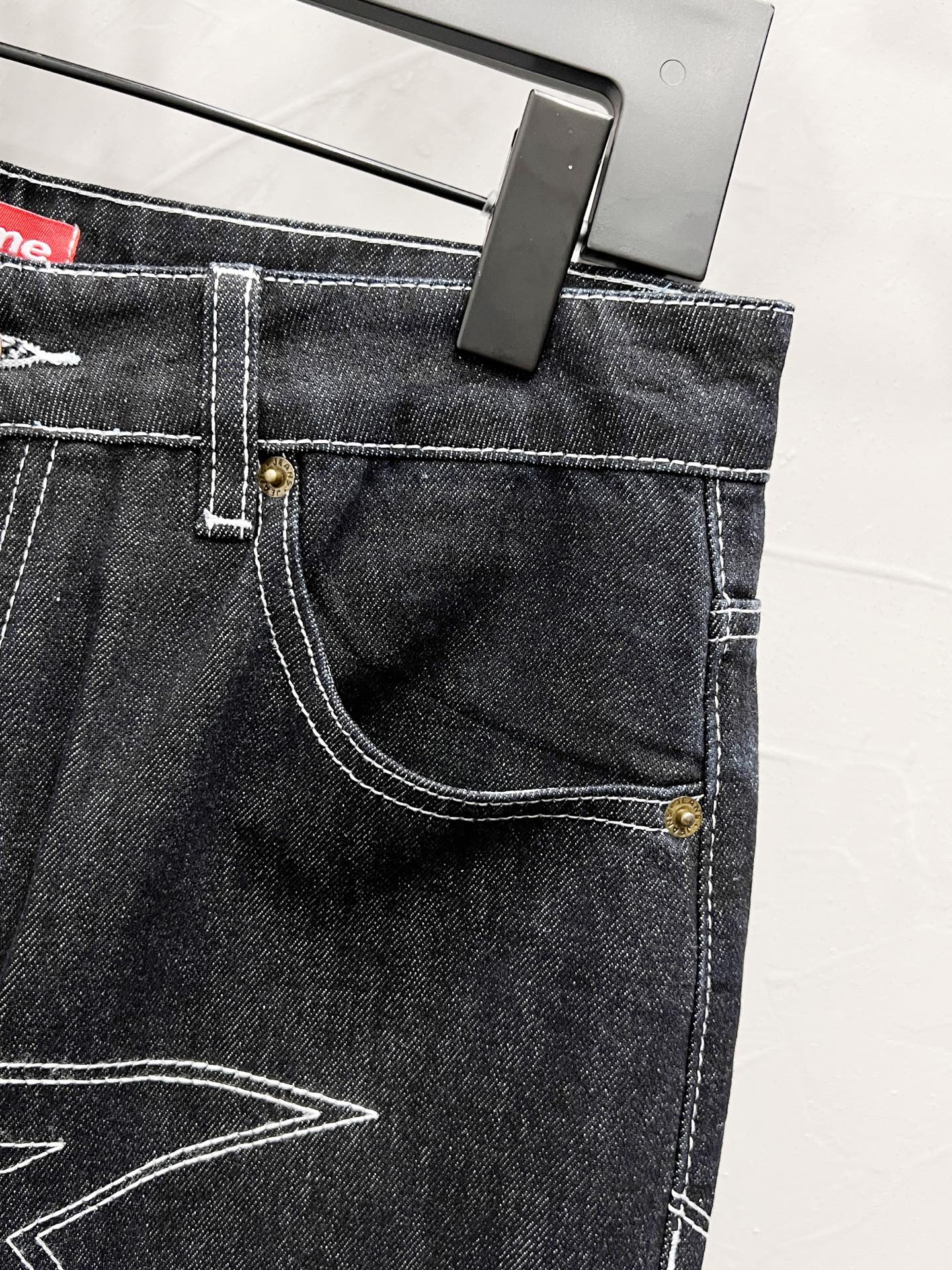 Supreme Jeans Black