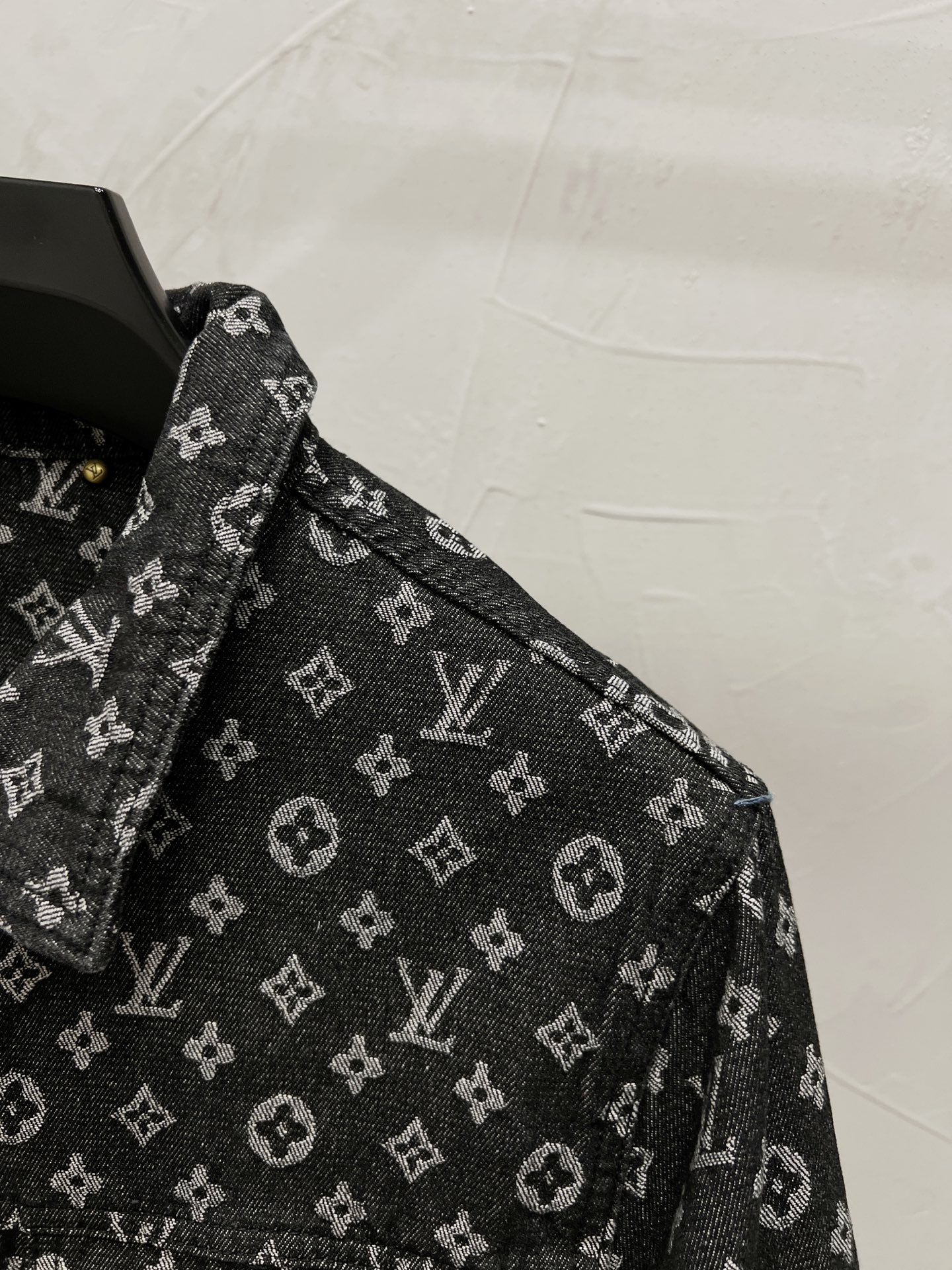 Louis Vuttion✘  Supreme