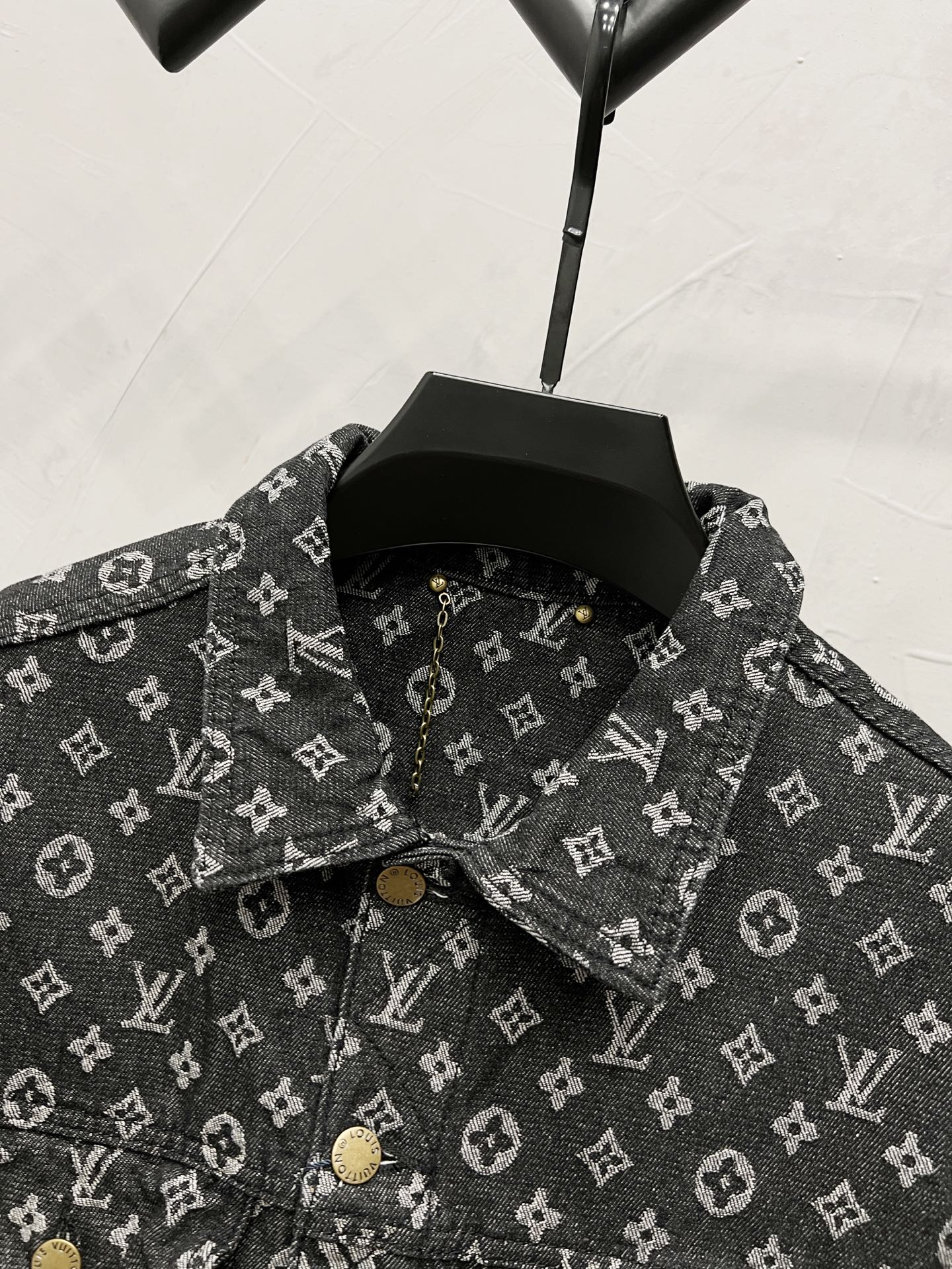 Louis Vuttion✘  Supreme