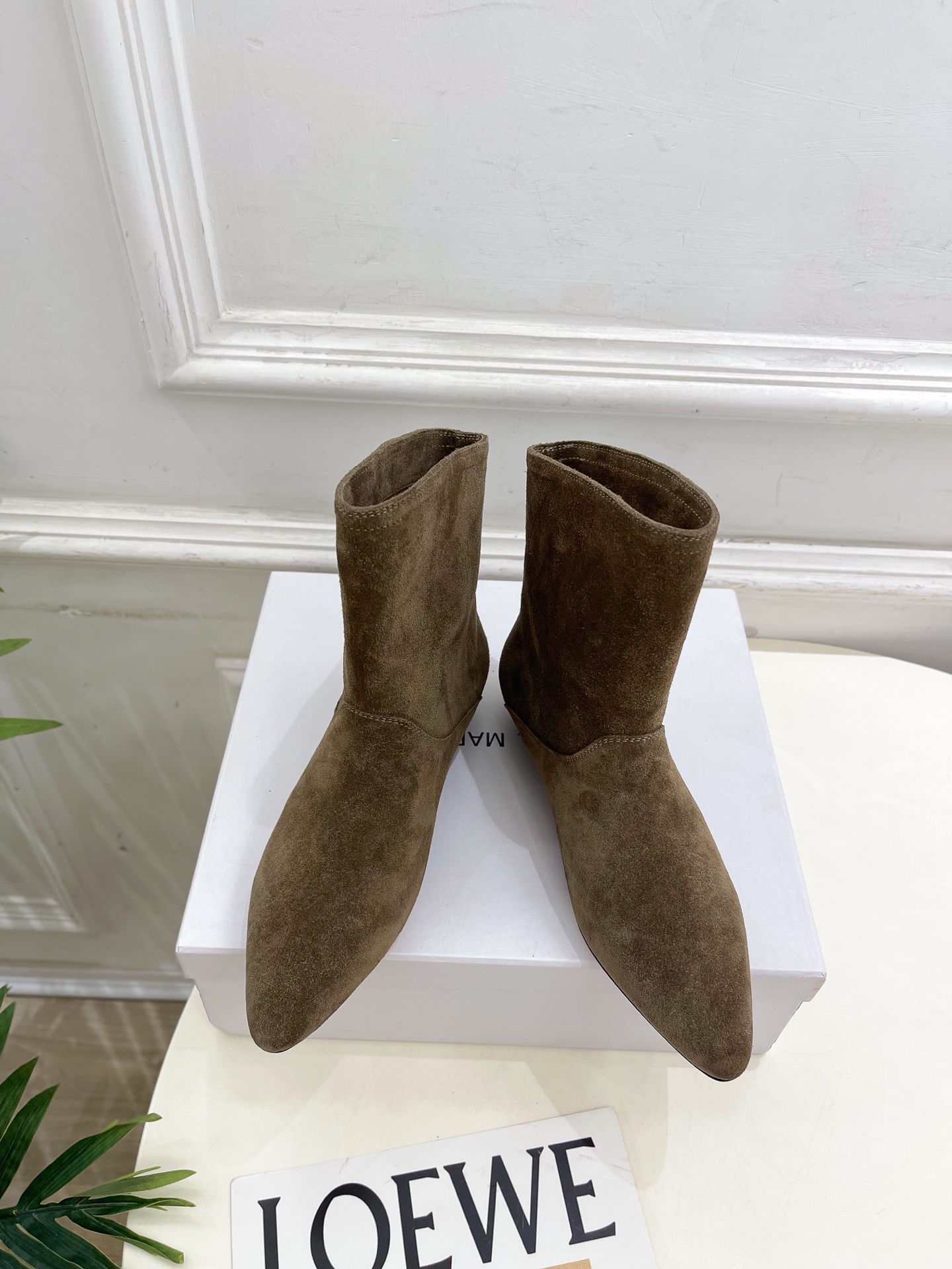 ISABEL MARANT autumn and winter new pointed toe ankle boots