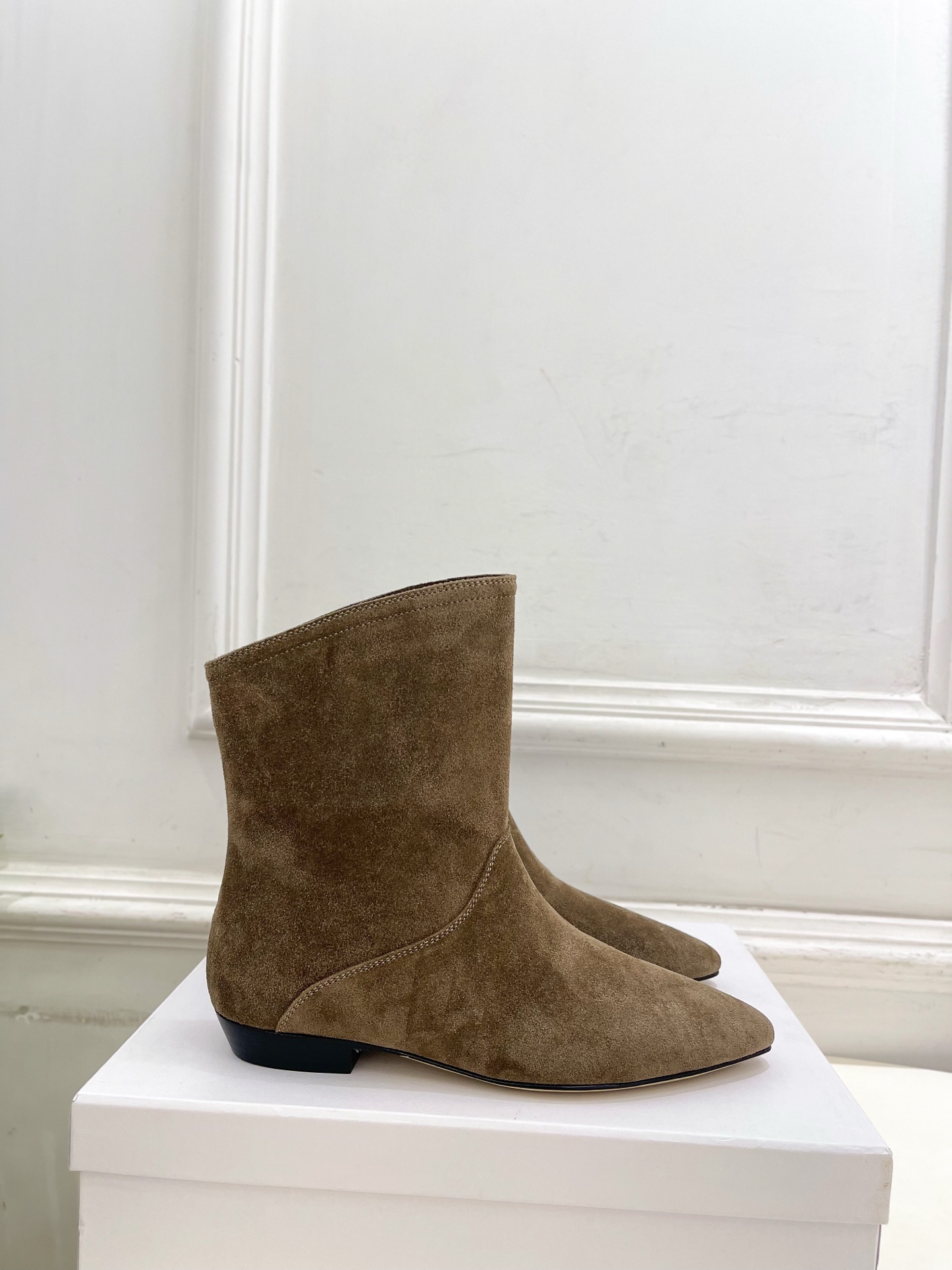 ISABEL MARANT autumn and winter new pointed toe ankle boots