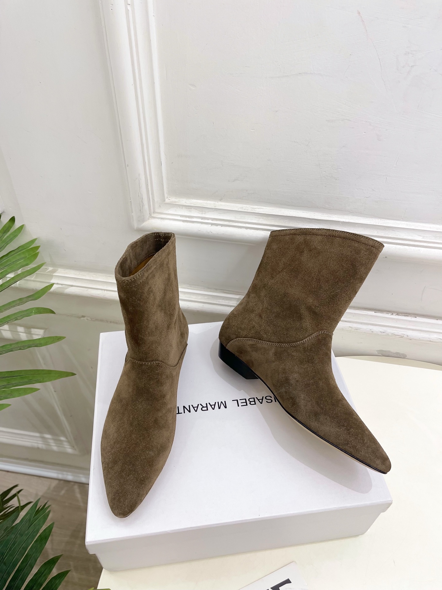 ISABEL MARANT autumn and winter new pointed toe ankle boots