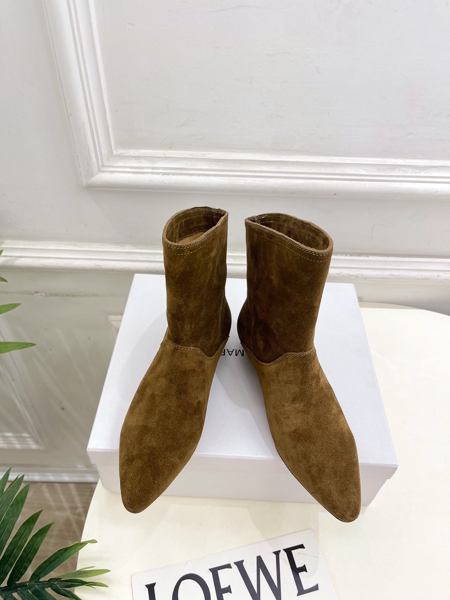 ISABEL MARANT autumn and winter new pointed toe ankle boots