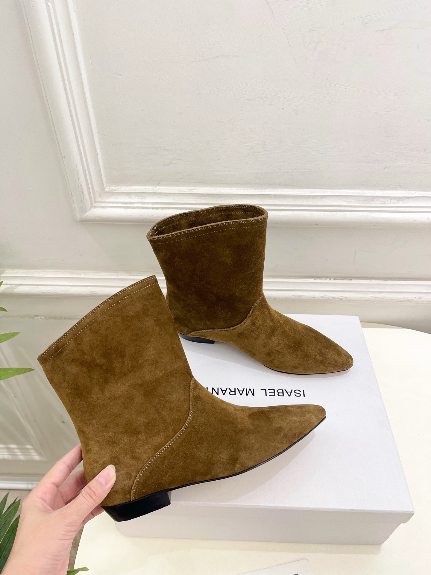 ISABEL MARANT autumn and winter new pointed toe ankle boots