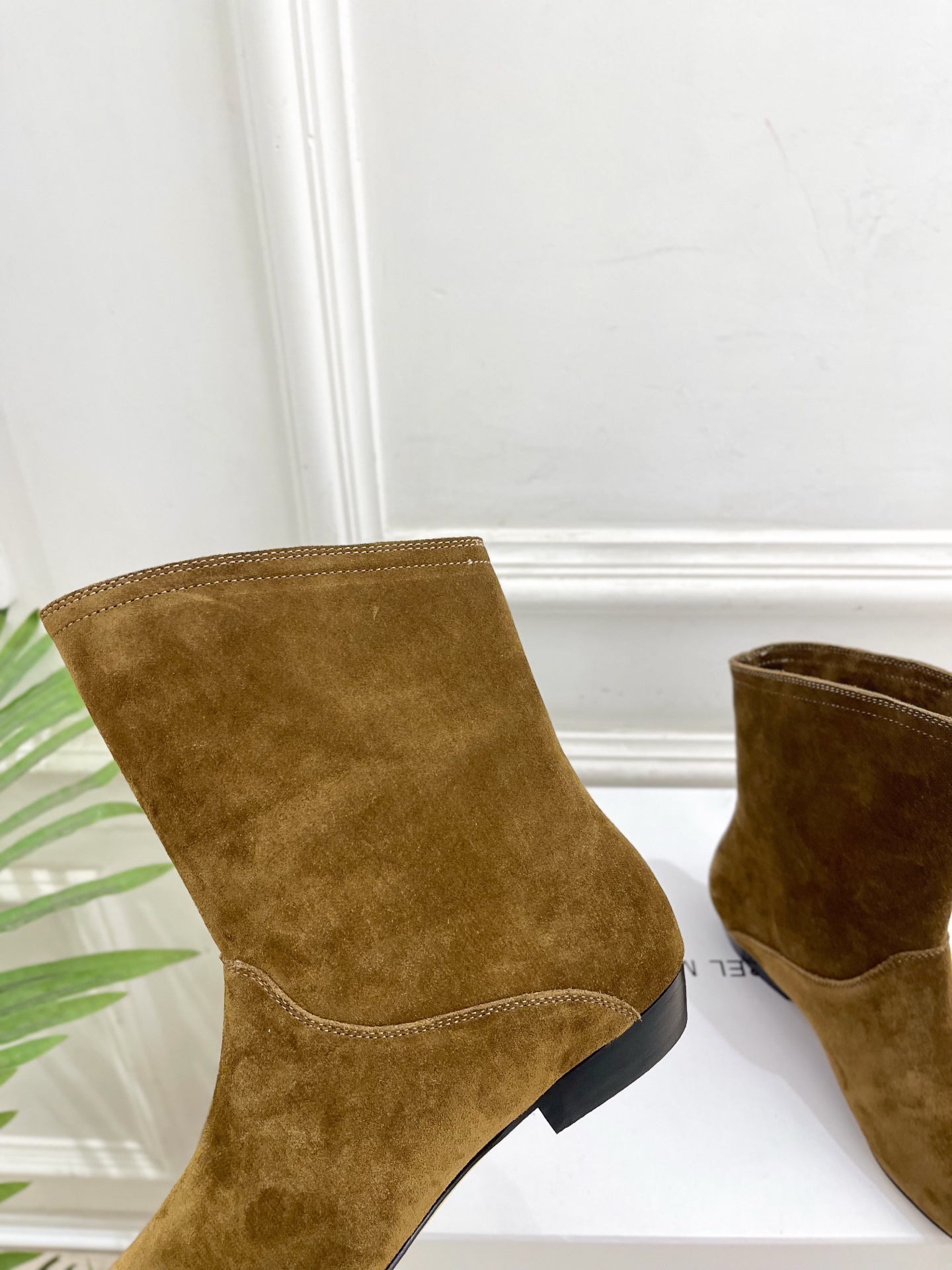 ISABEL MARANT autumn and winter new pointed toe ankle boots
