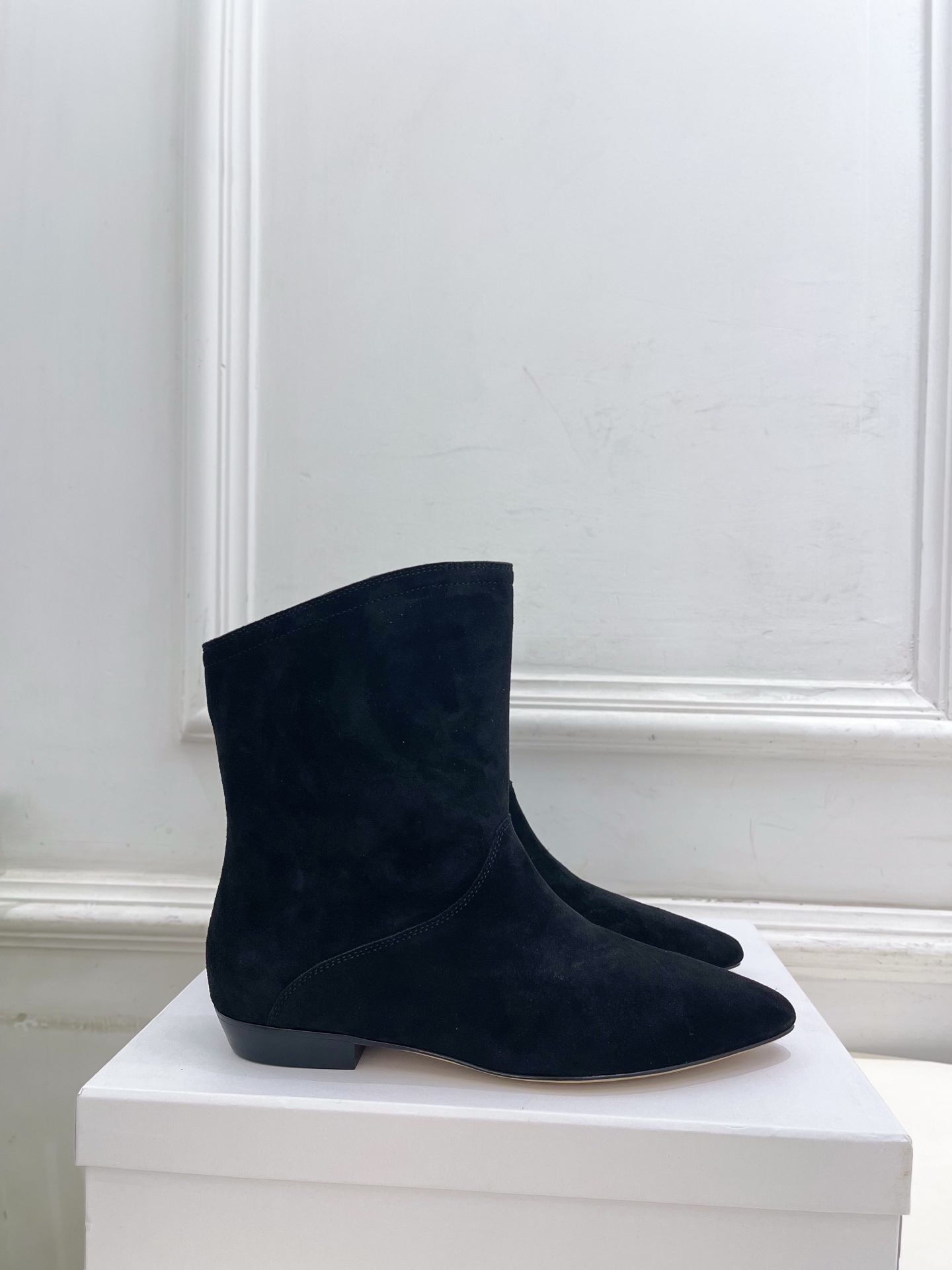 ISABEL MARANT autumn and winter new pointed toe ankle boots