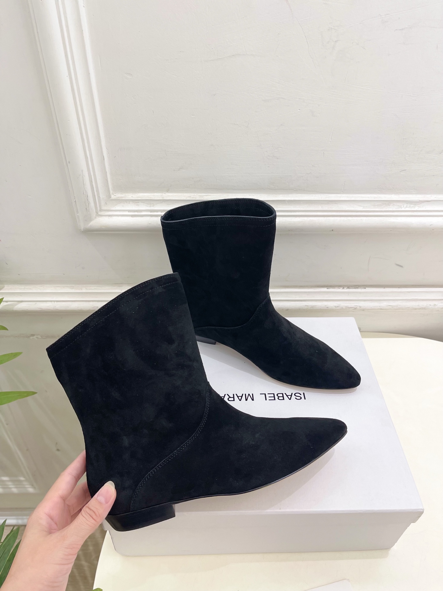 ISABEL MARANT autumn and winter new pointed toe ankle boots