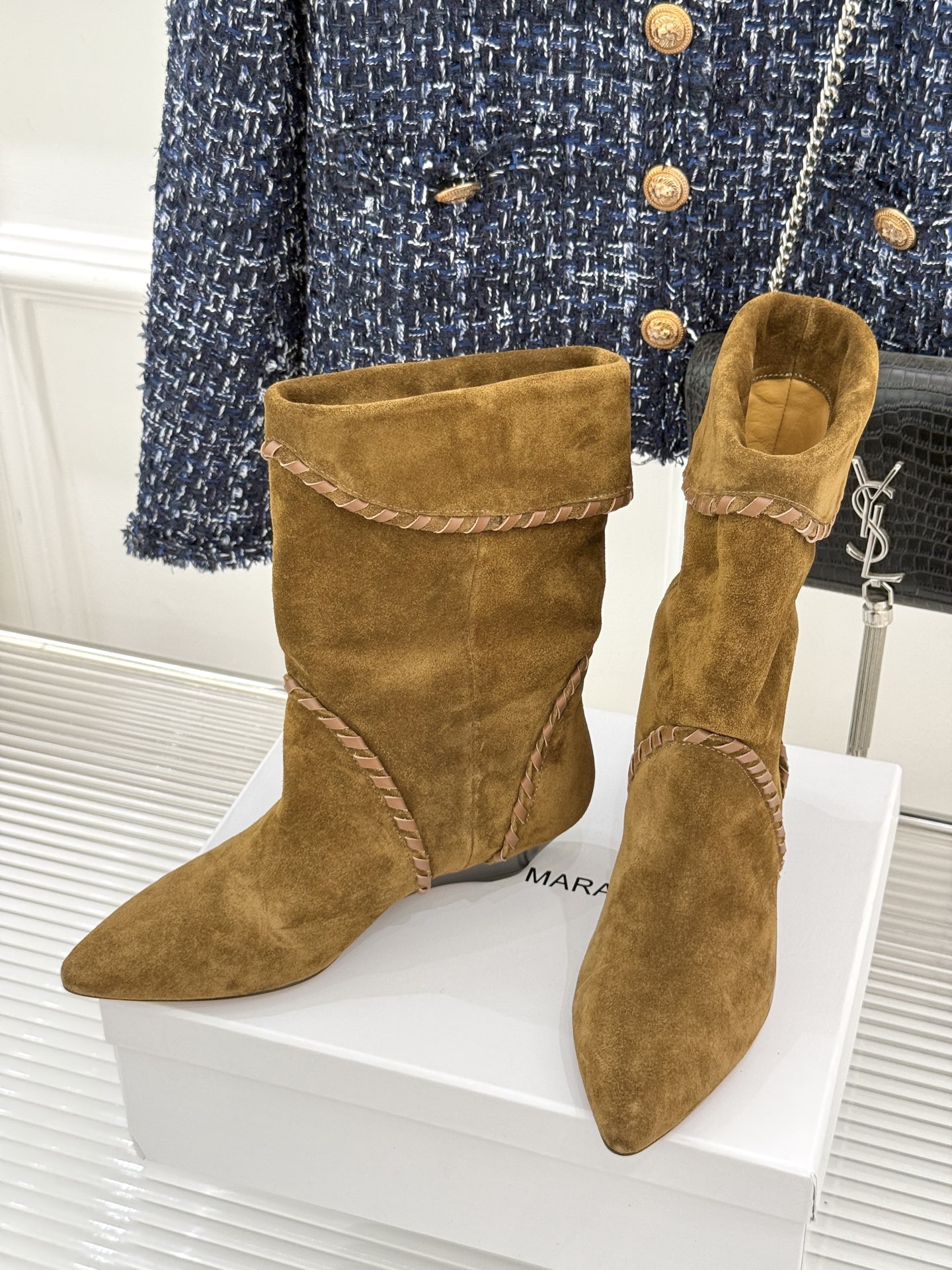 ISABEL MARANT Fall/Winter Classic Retro Pointed Toe Ankle Boots