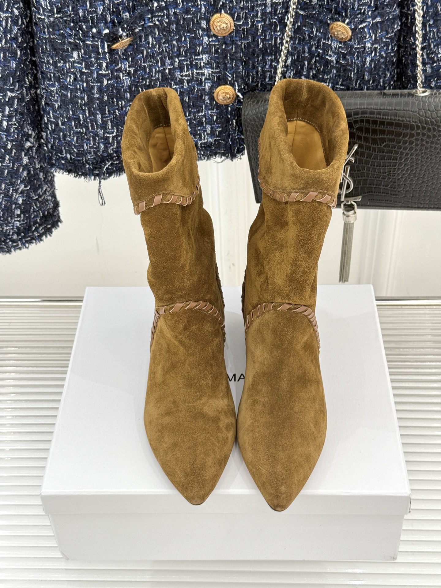 ISABEL MARANT Fall/Winter Classic Retro Pointed Toe Ankle Boots
