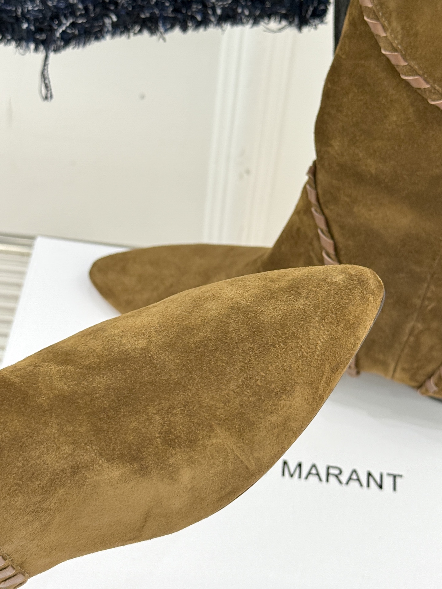 ISABEL MARANT Fall/Winter Classic Retro Pointed Toe Ankle Boots