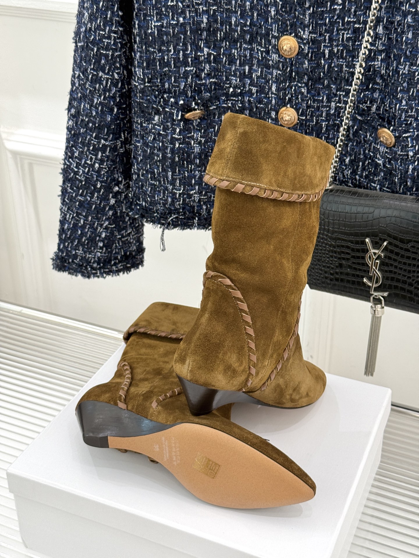 ISABEL MARANT Fall/Winter Classic Retro Pointed Toe Ankle Boots