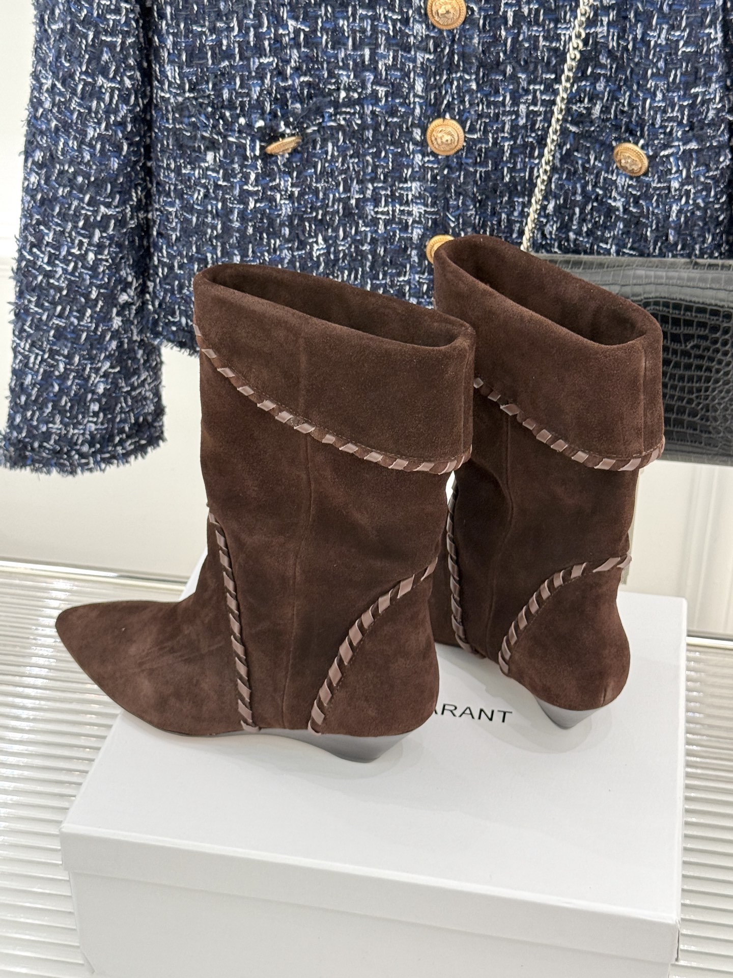 ISABEL MARANT Fall/Winter Classic Retro Pointed Toe Ankle Boots