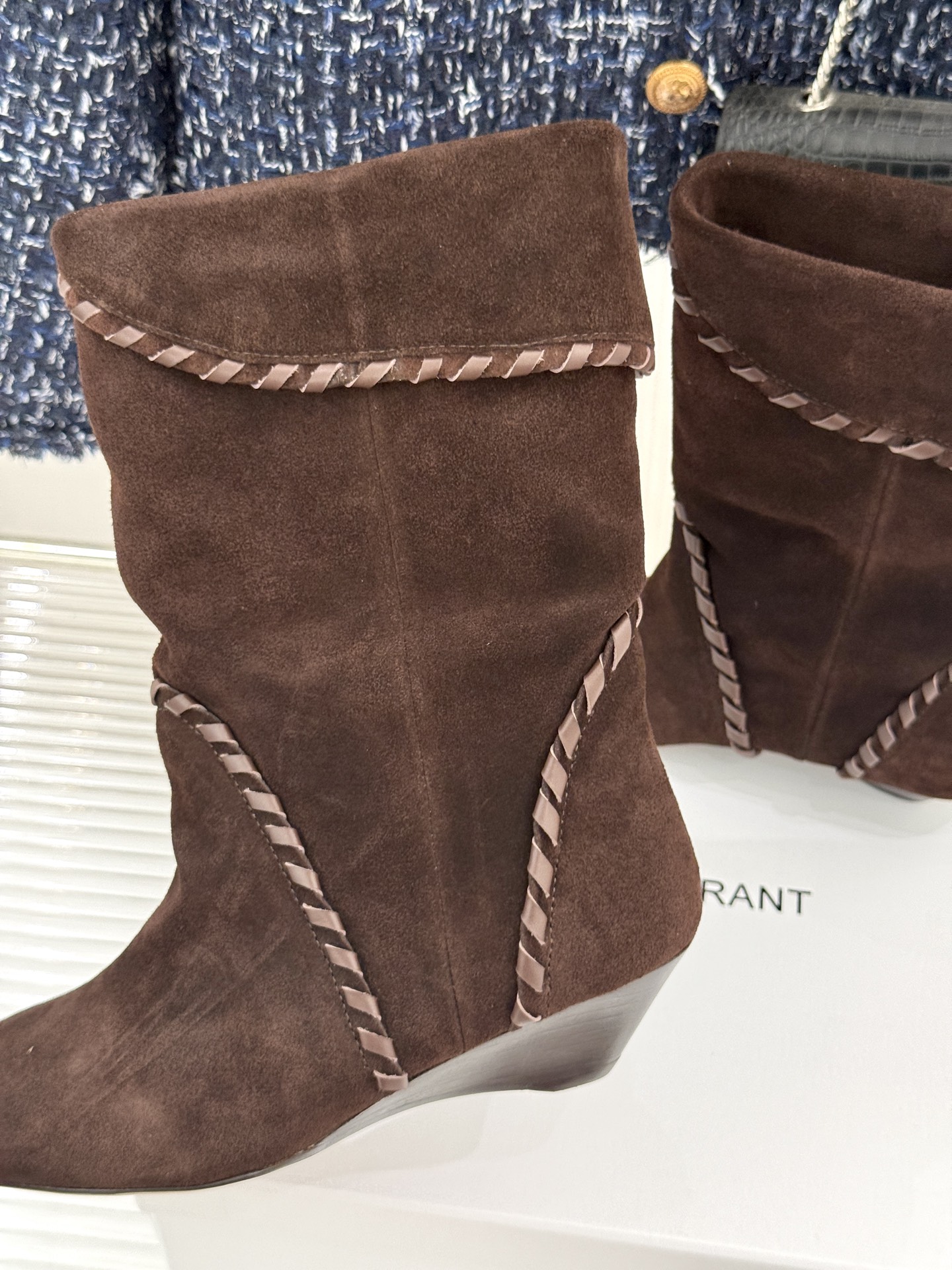 ISABEL MARANT Fall/Winter Classic Retro Pointed Toe Ankle Boots