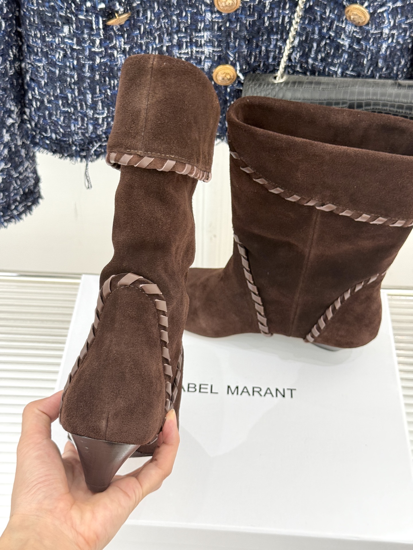 ISABEL MARANT Fall/Winter Classic Retro Pointed Toe Ankle Boots