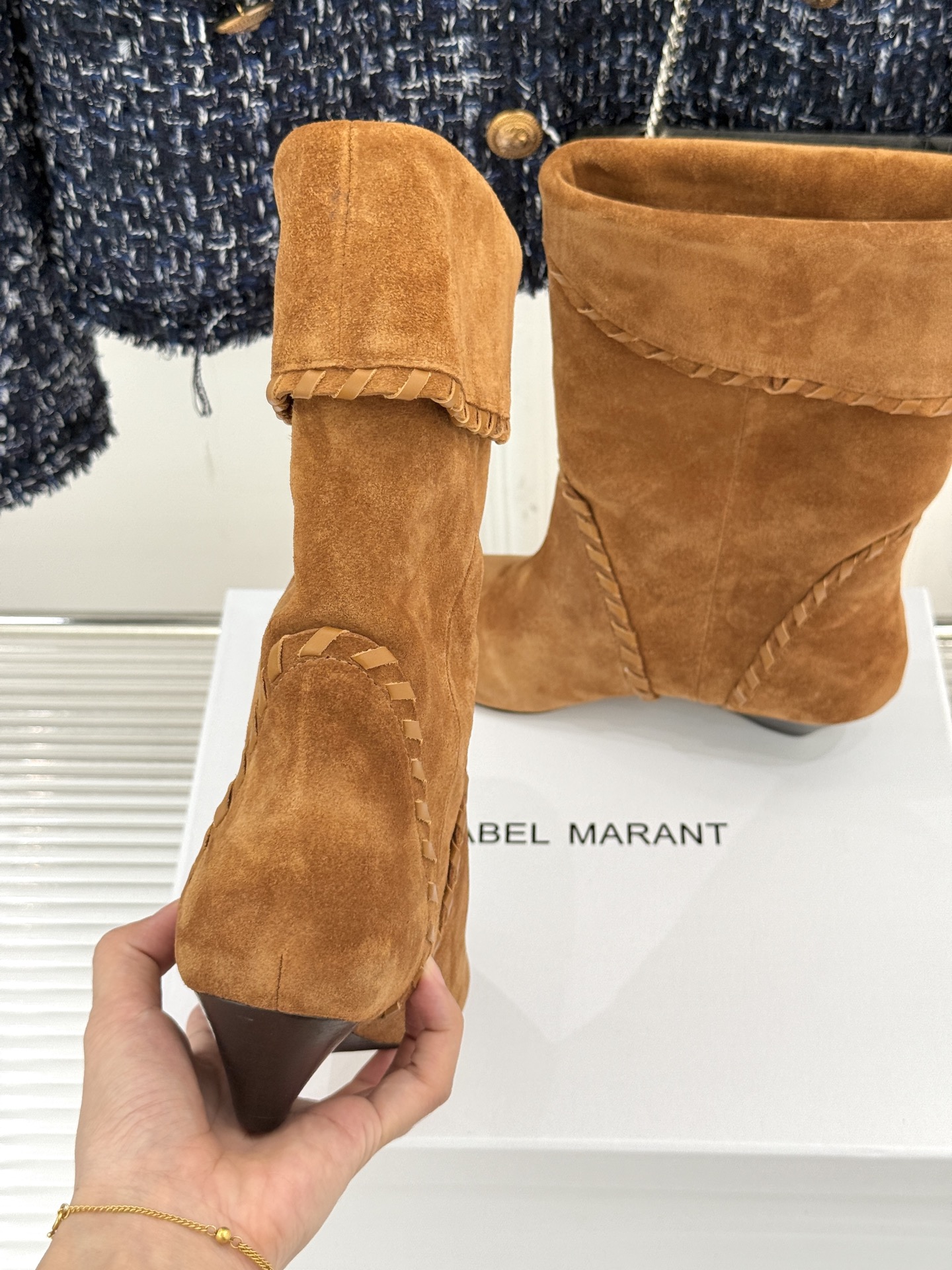 ISABEL MARANT Fall/Winter Classic Retro Pointed Toe Ankle Boots