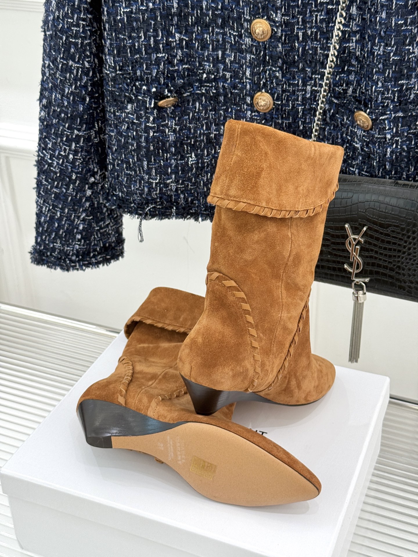 ISABEL MARANT Fall/Winter Classic Retro Pointed Toe Ankle Boots