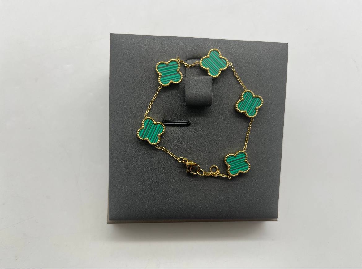 VCA Alhambra Bracelet [40 styles]