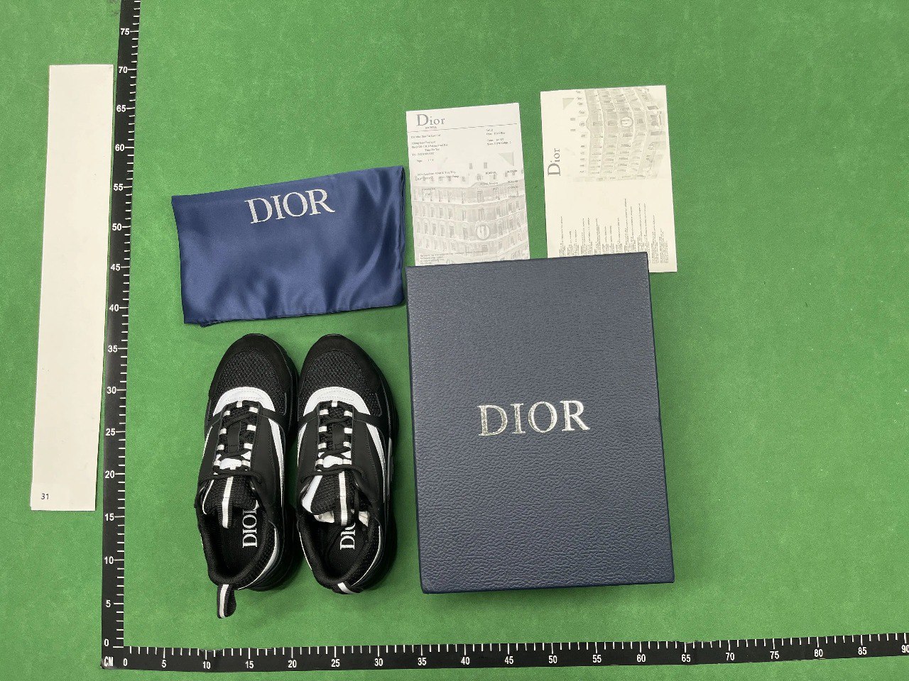 Dior B22 Sneakers [37 styles]