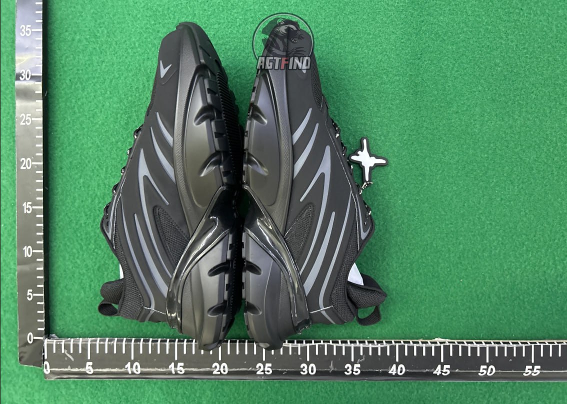 DI Sneakers [10 styles]