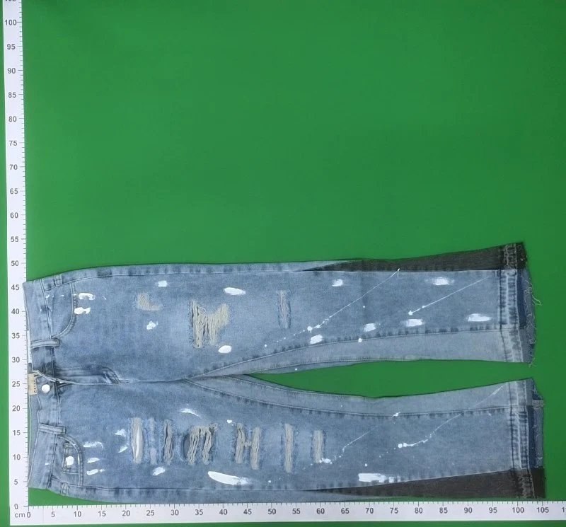 Black Distressed Denim Pants [25 styles]