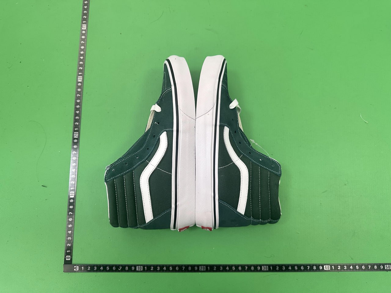 Vans Old Skool Sneakers [10 styles]