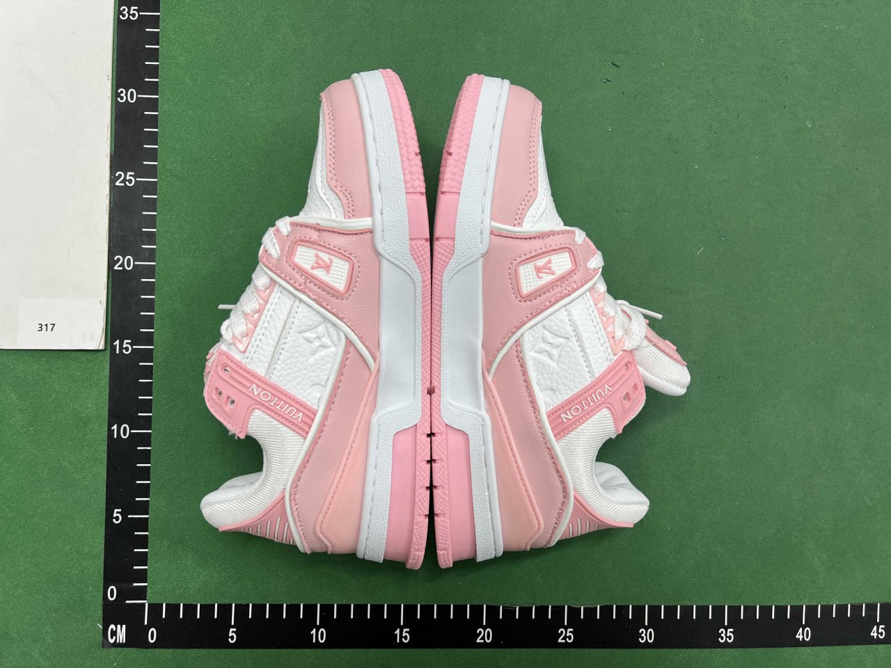 Louis Vuitton LV Trainer Sneakers [33 styles]