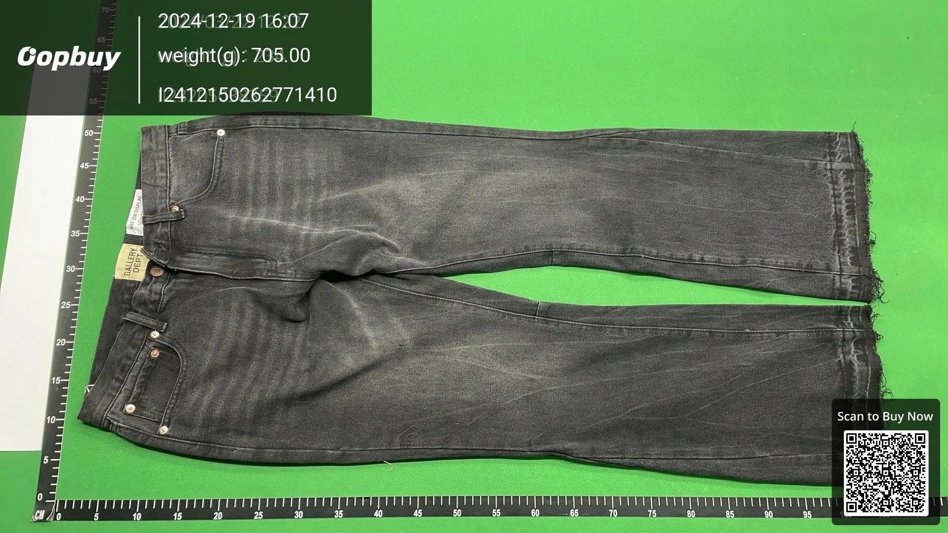 Black Distressed Denim Pants [25 styles]