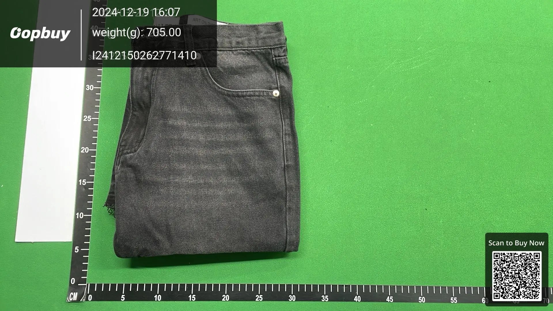 Black Distressed Denim Pants [25 styles]