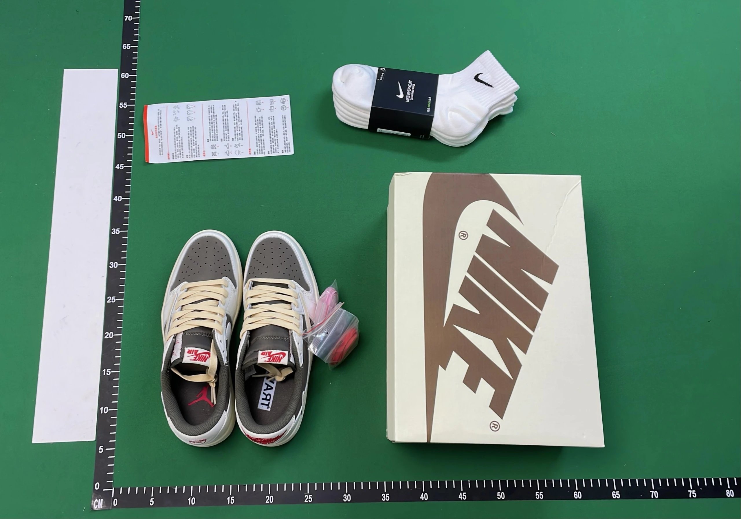 Nike Dunk Low Sneakers [33 styles]