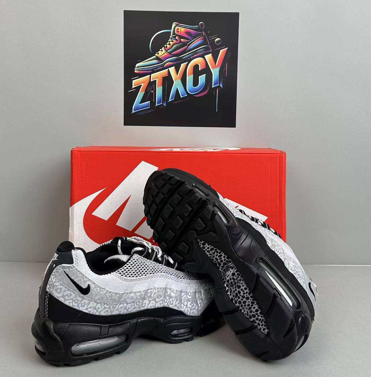 Nike Air Max 95 Sneakers [40 styles]