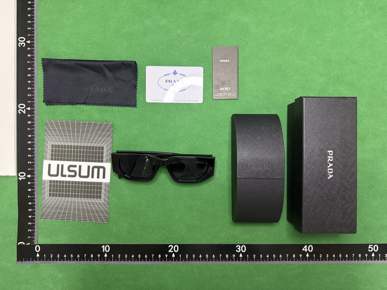 Louis Vuitton, Prada, Chanel Sunglasses [40 styles]