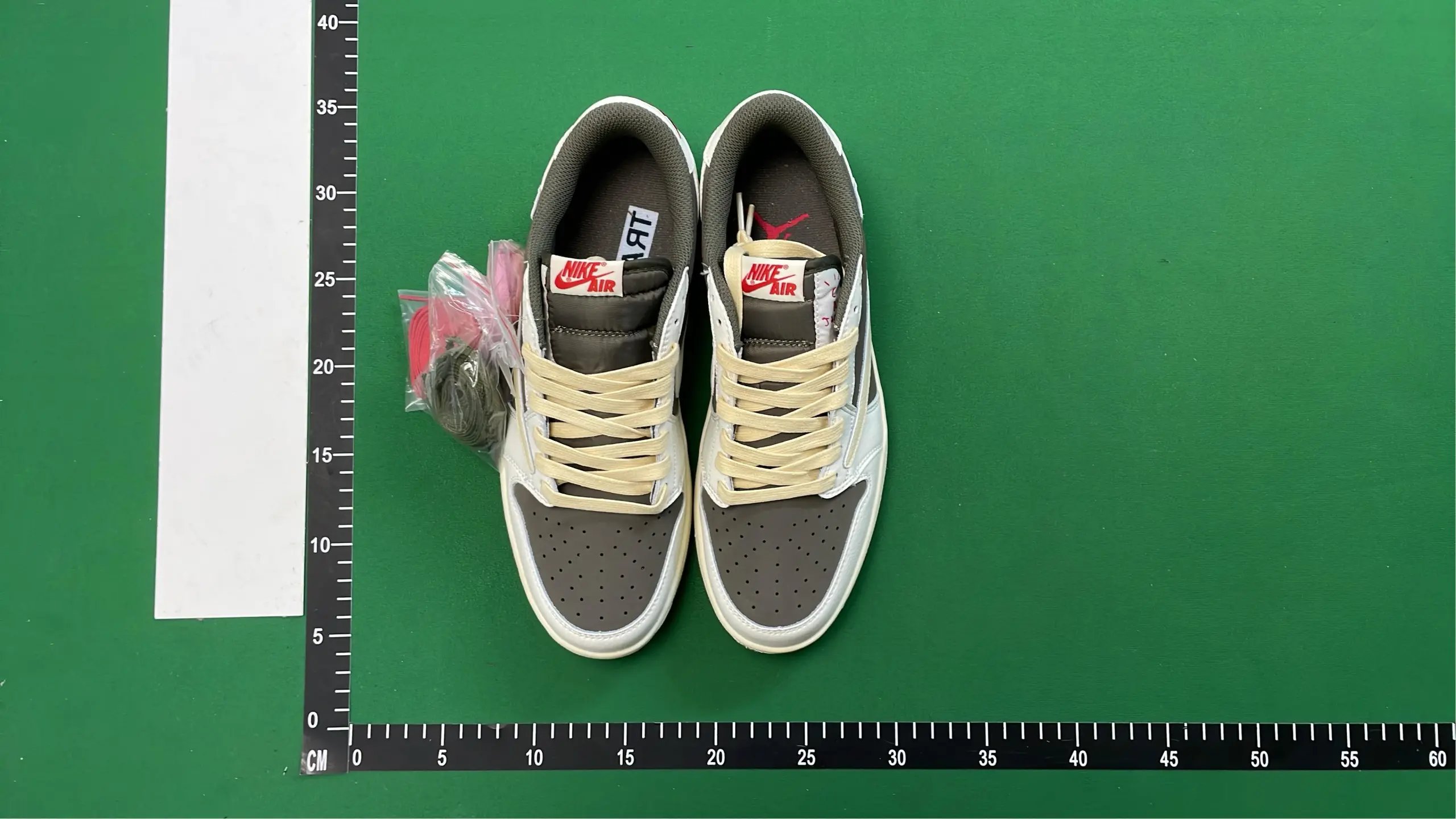 Nike Dunk Low Sneakers [33 styles]