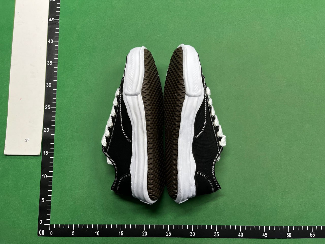 Black Canvas Sneakers [15 styles]