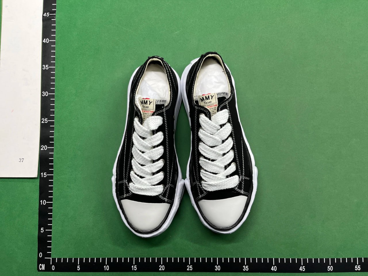 Black Canvas Sneakers [15 styles]