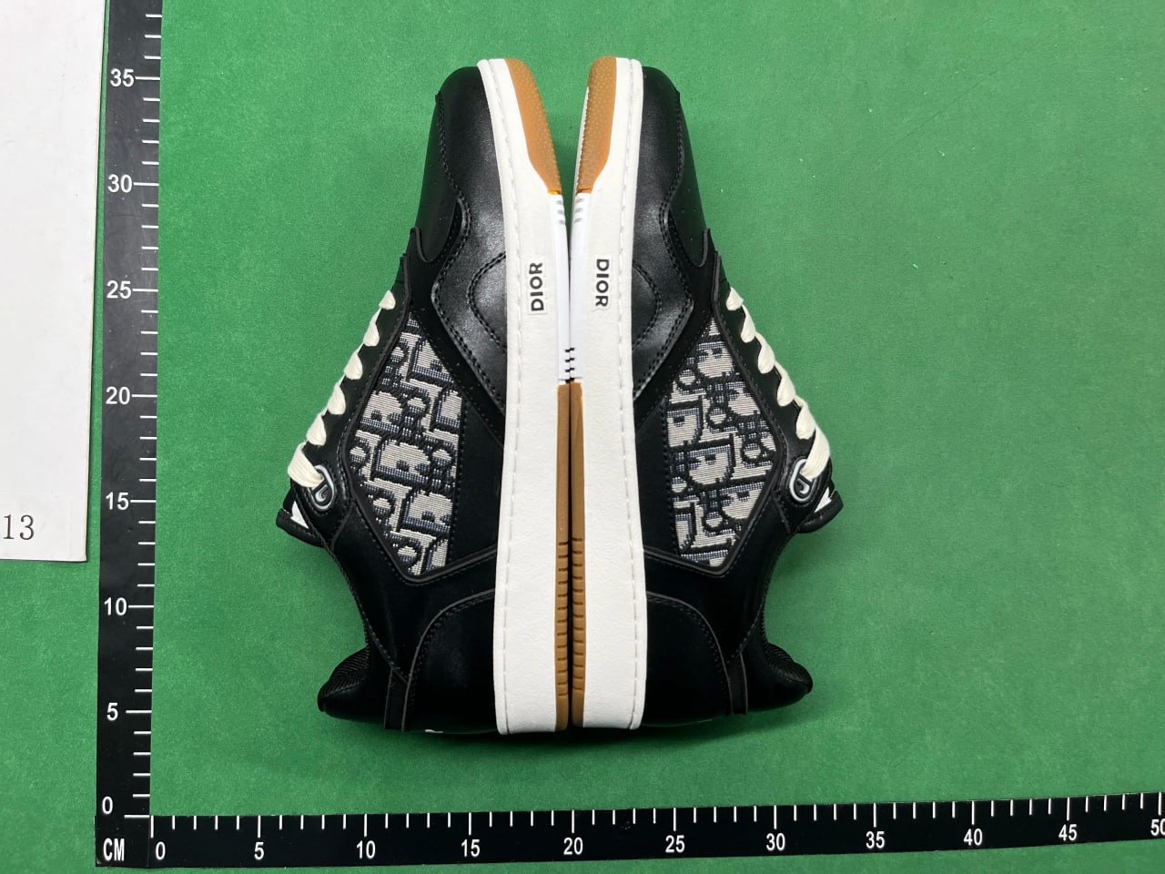 Dior B22 Sneakers [35 styles]