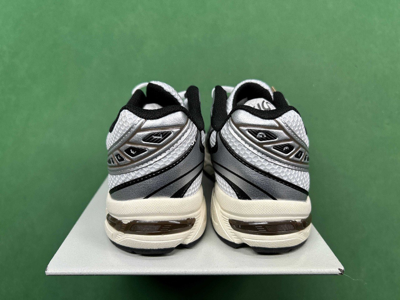 ASICS Gel-1090 Sneakers [11 styles]