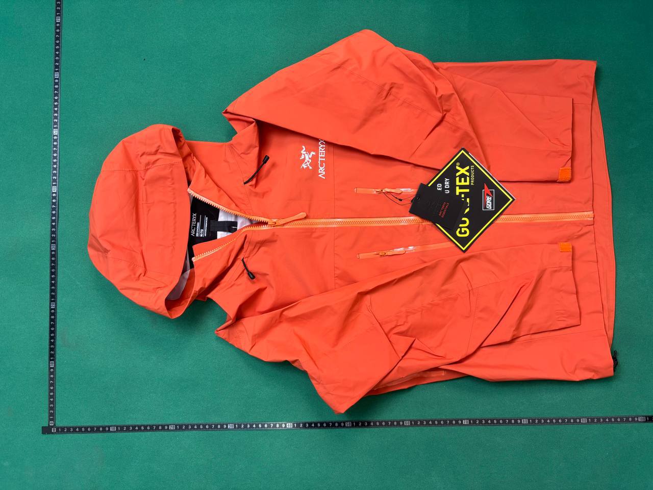 Arc'teryx Beta LT Jacket [1 style]