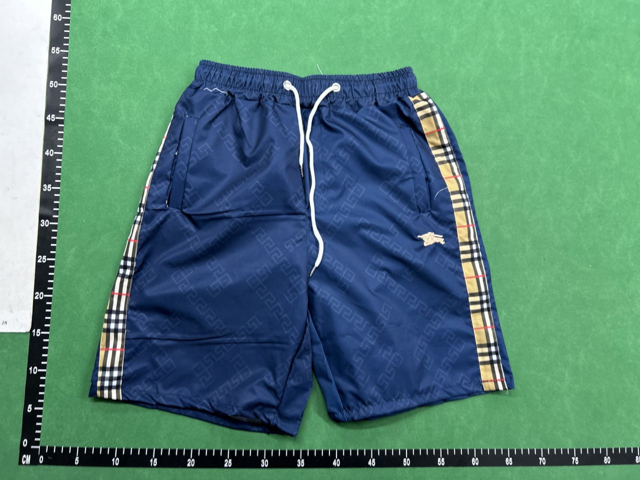 Burberry Check Print Shorts [24 styles]