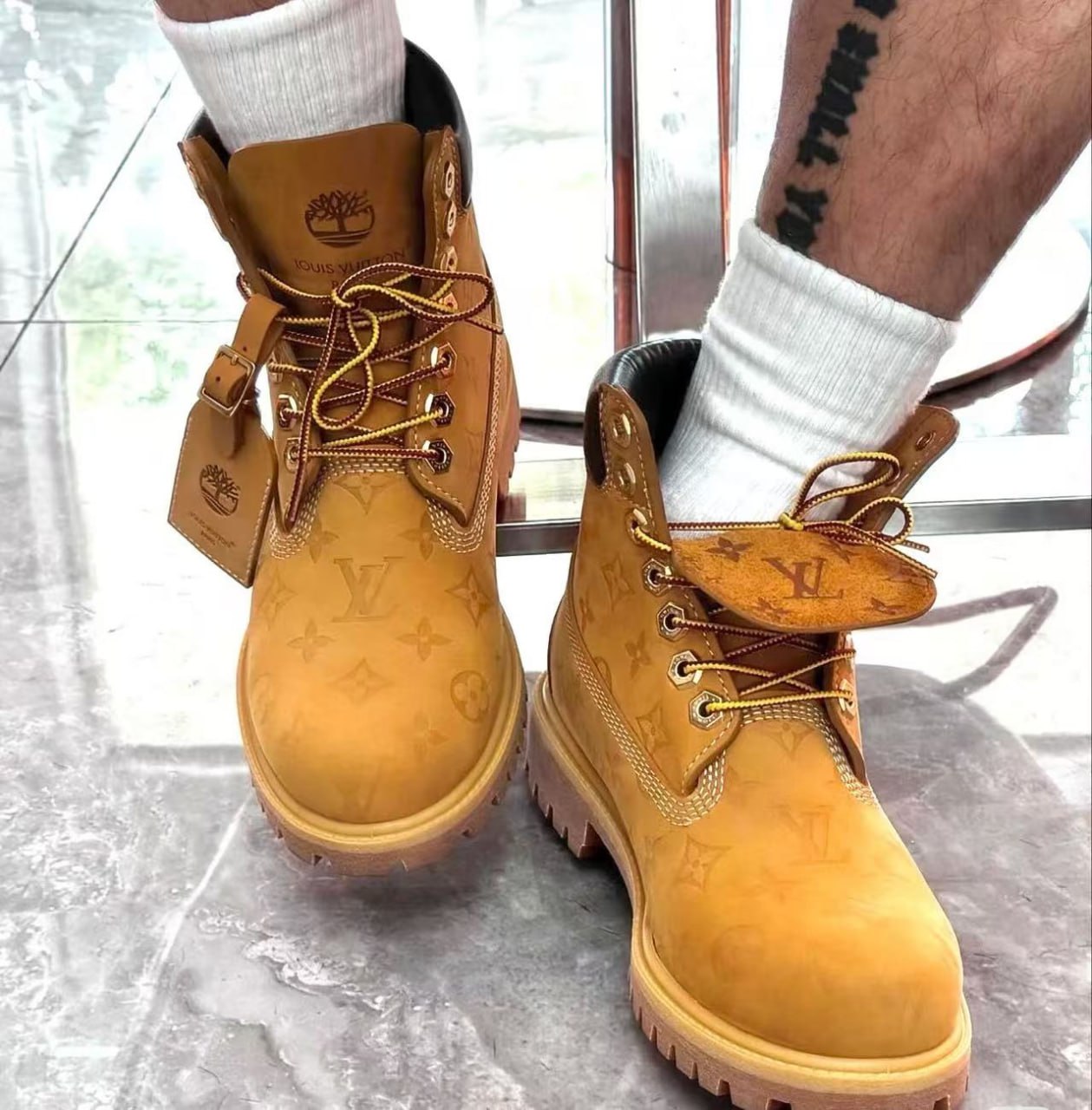 Louis Vuitton x Timberland Boots [12 styles]